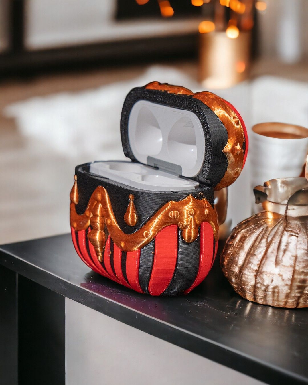 Big Top Airpod Case - Image 6