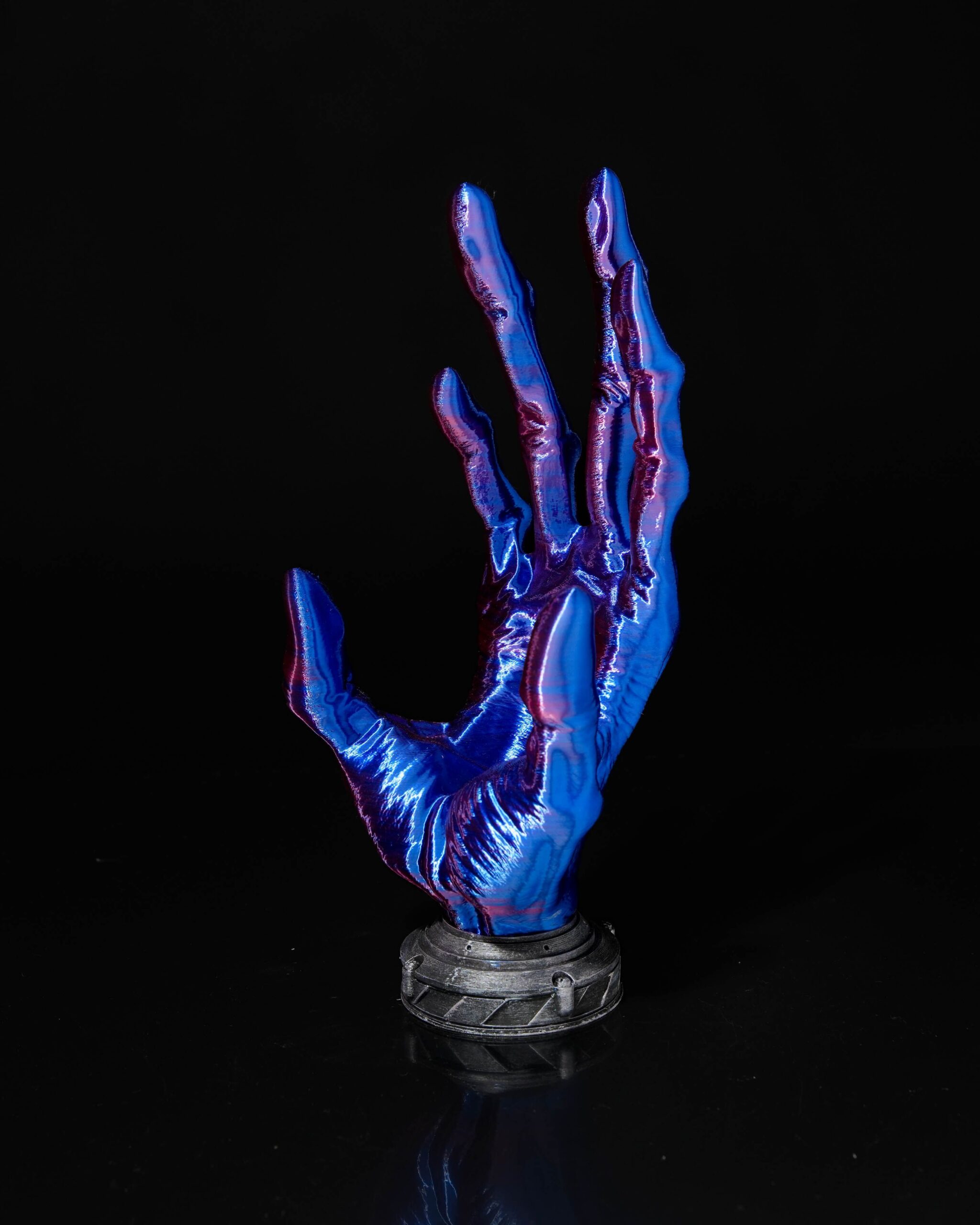 6-Finger Alien Hand Controller Holder - Image 3