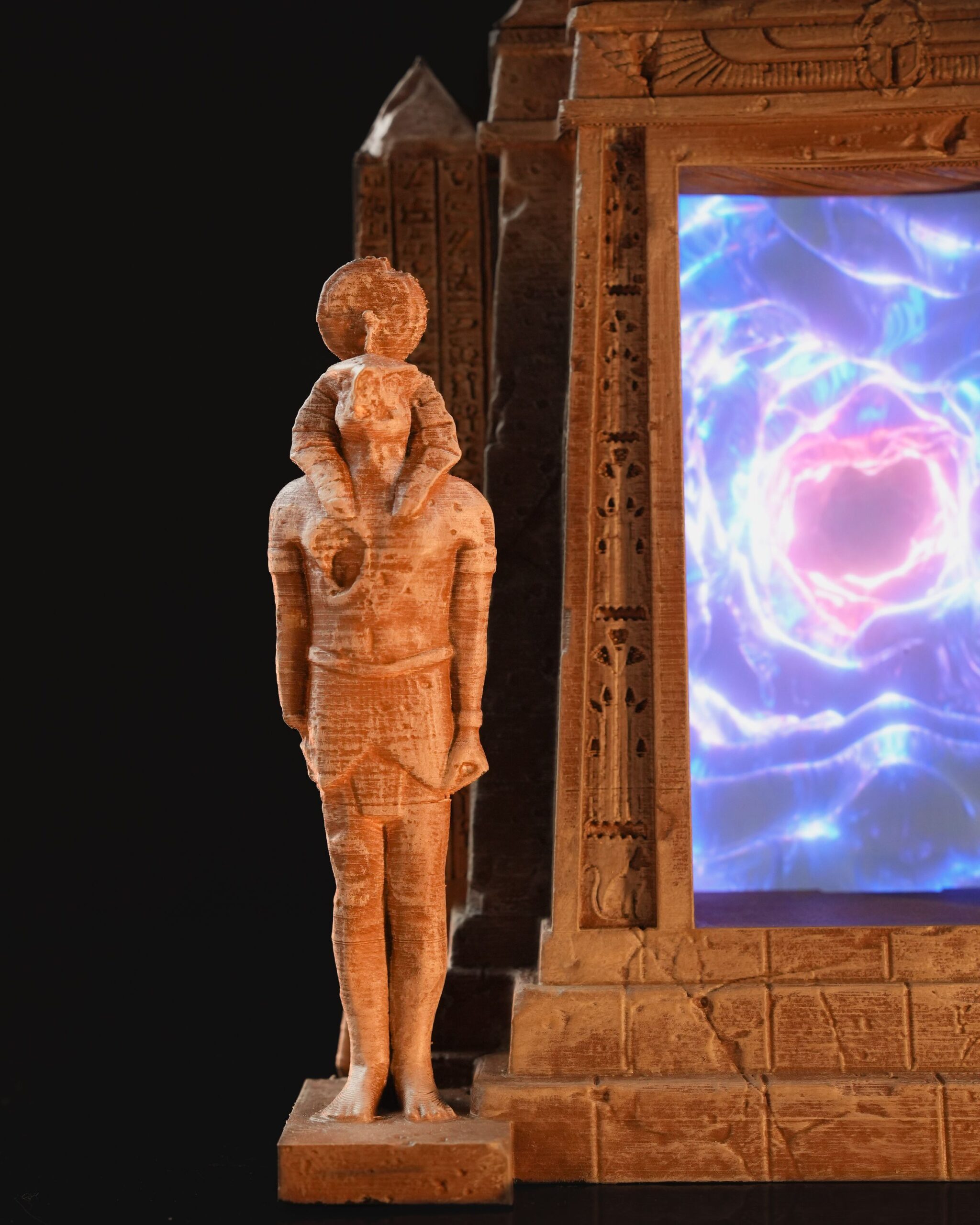 Mysterious Portal Phone Holder - Image 4