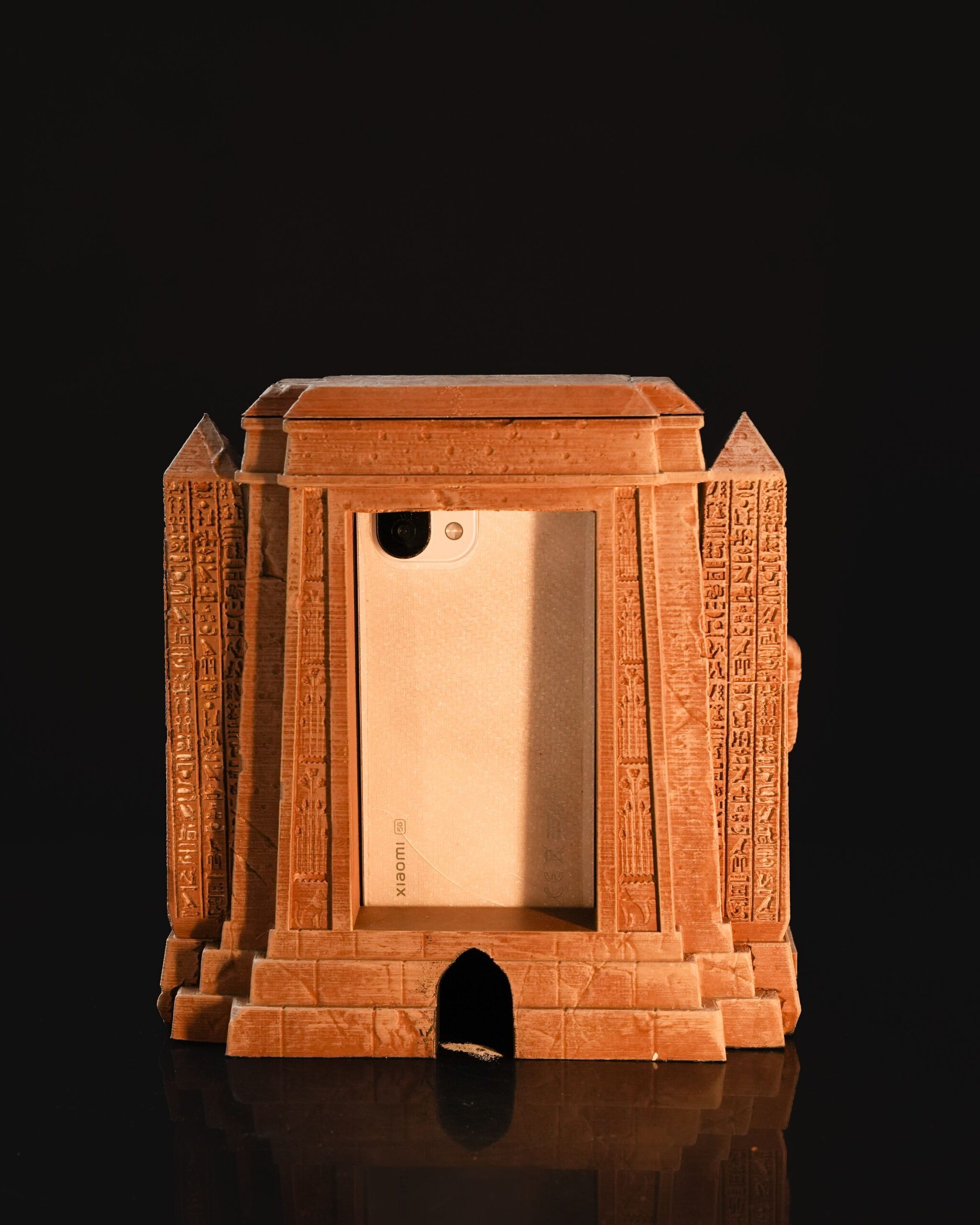 Mysterious Portal Phone Holder - Image 6