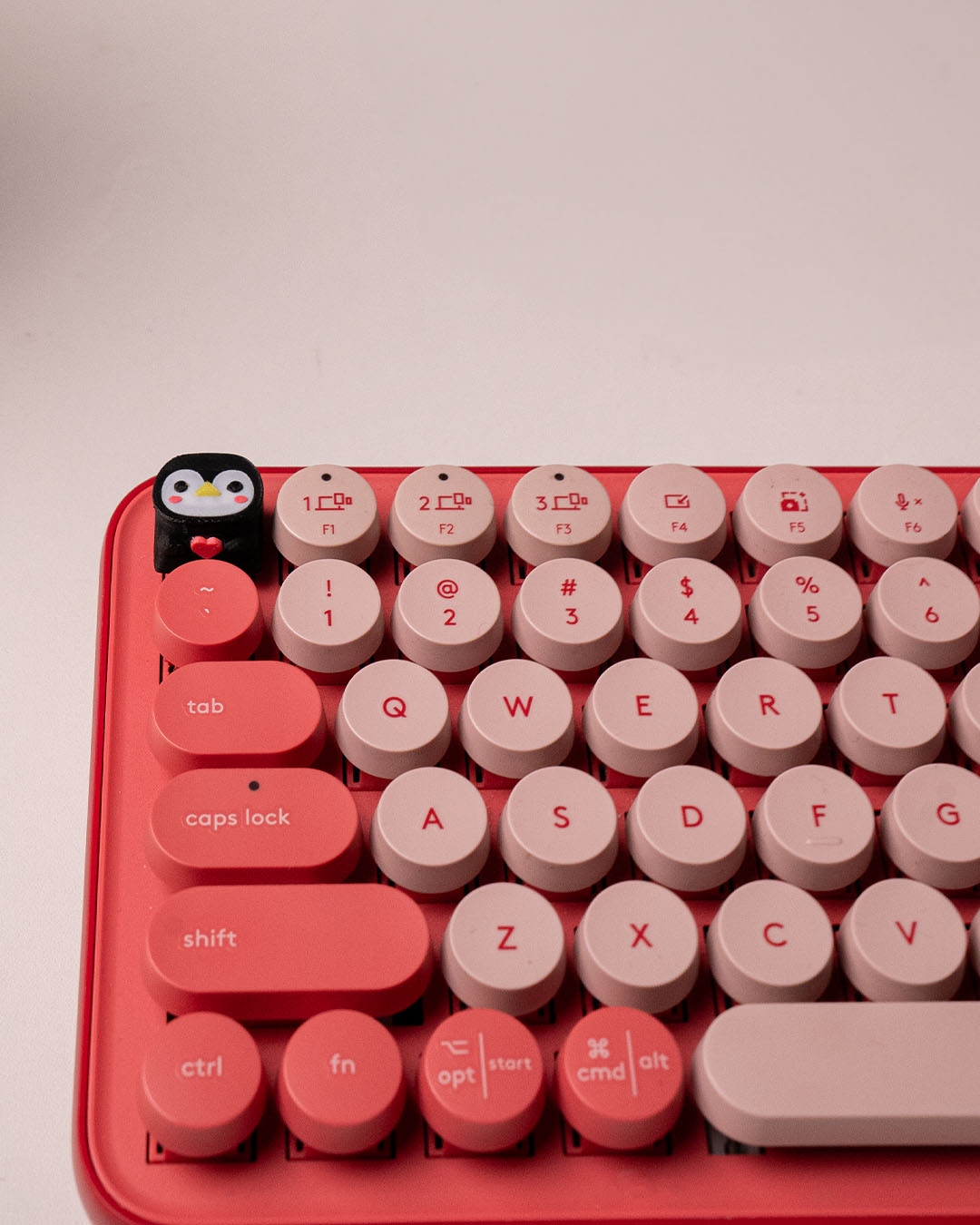 Classic Penguin Keycap - Image 4