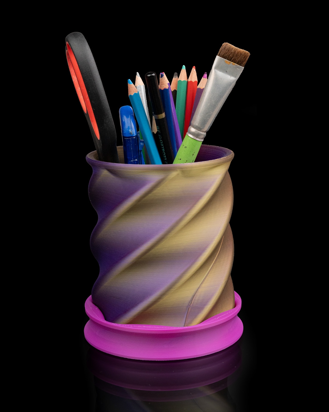Twisted Cup Pen Holder - Image 4