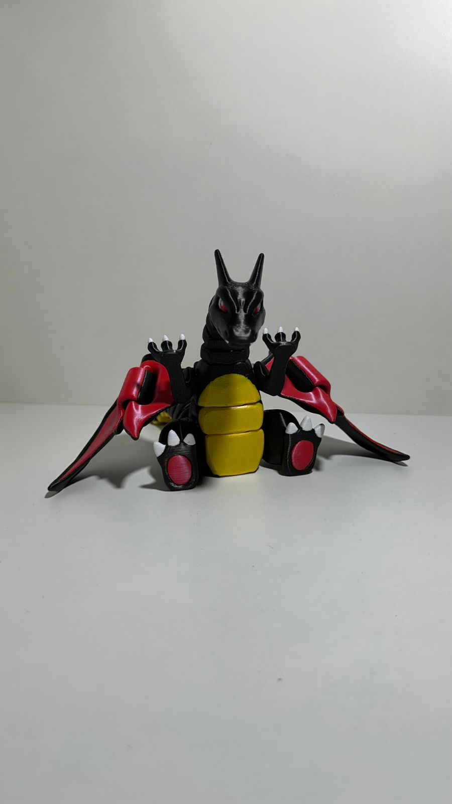 Charizard Black flexível Grande - 22 cm x 15 cm x 34 cm - Image 5