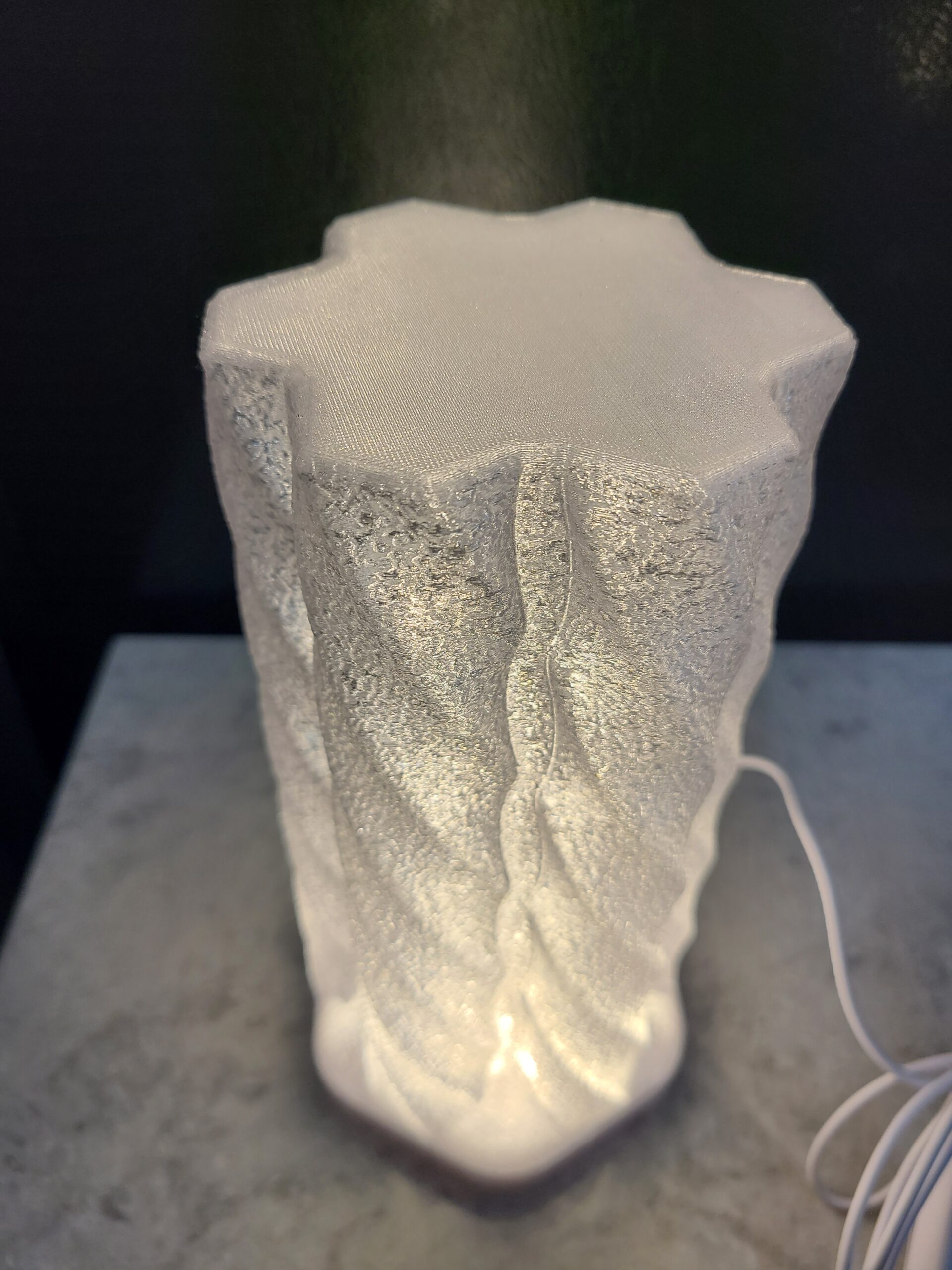 Hexagon Twisting LED Lamp