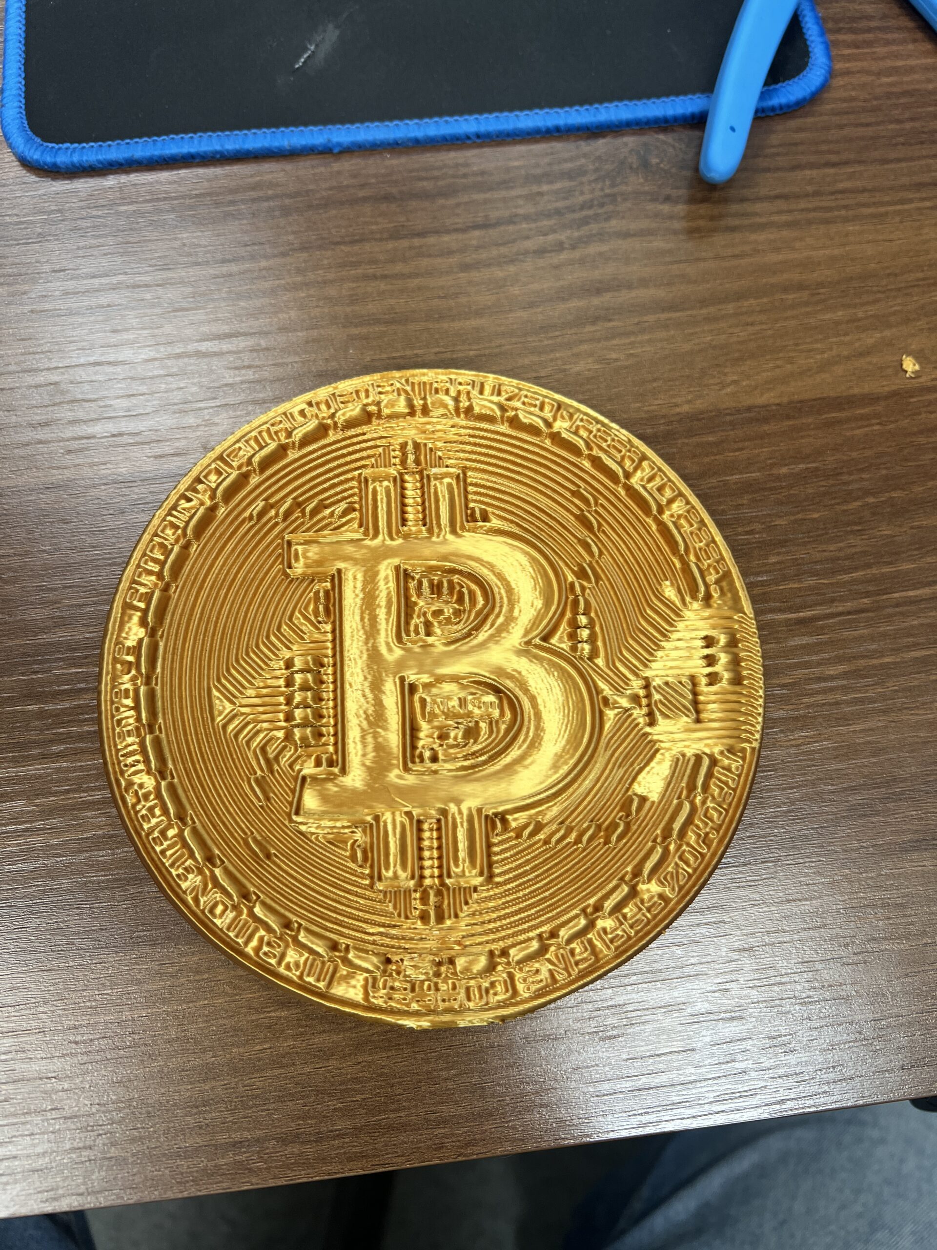 Moeda de Bitcoin 3D Decorativa – 10 cm de Diâmetro - Image 3