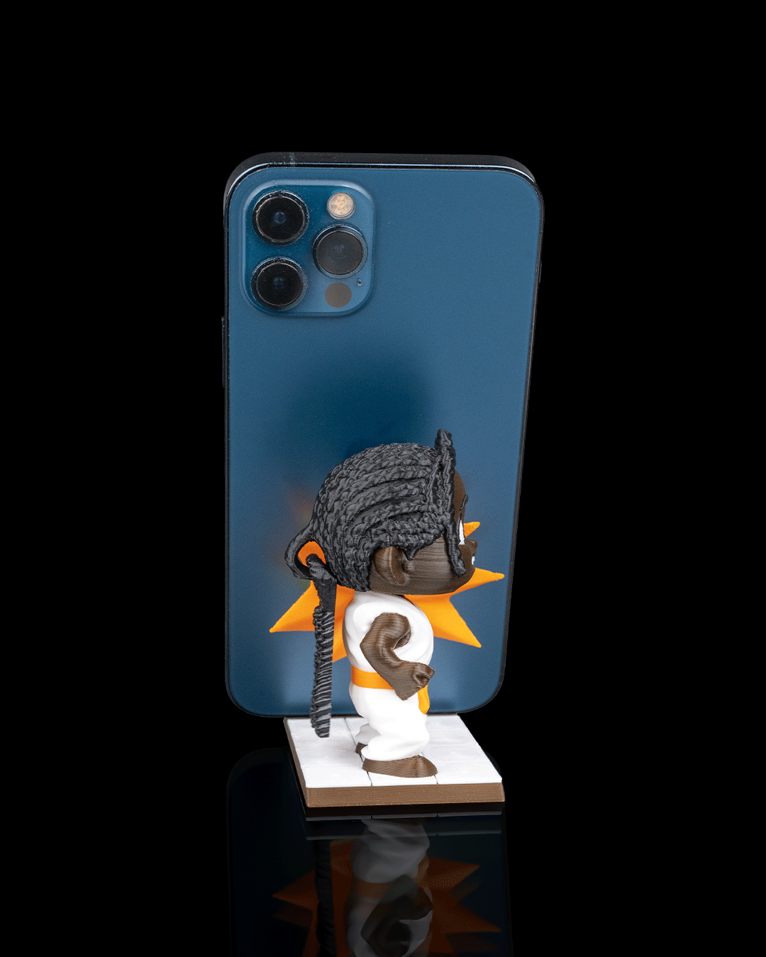 Punchline Phone Holder - Image 4