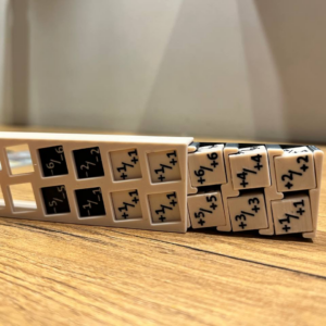 Estojo e dados contador de marcadores -1/-1 e +1/+1 (MTG)