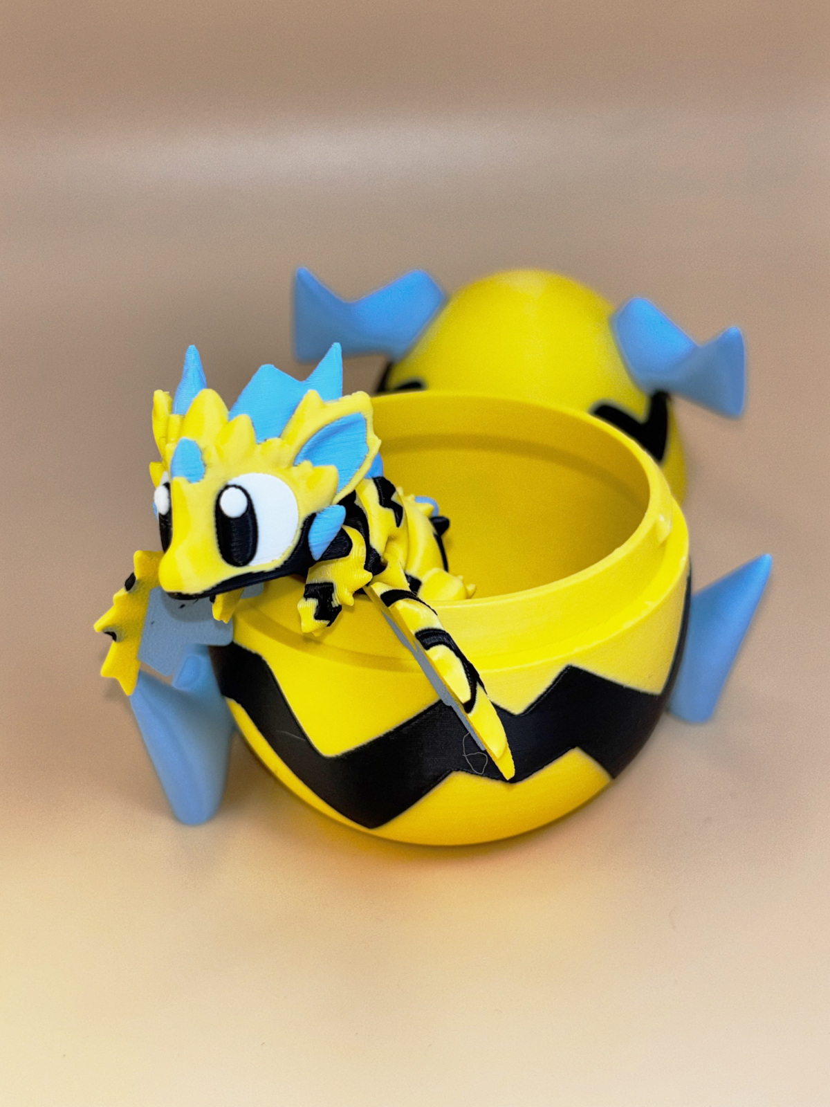Voltage dragon with egg - Image 3